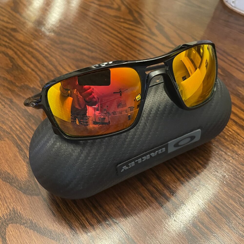 Oakley TRIGGERMAN Sunglasses OO9266-03 Polished Black W/ Iridium Lens...as new
